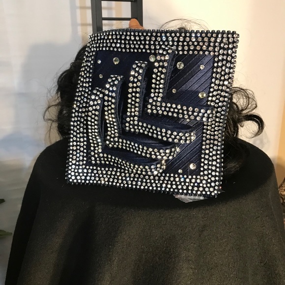 Lily & Taylor H643 Navy Ribbon Fascinator main image 10